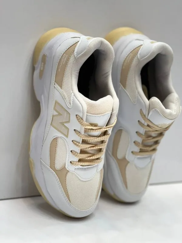 نیوبالانس زیره پی یو سفید کرم 9060 - تصویر 3